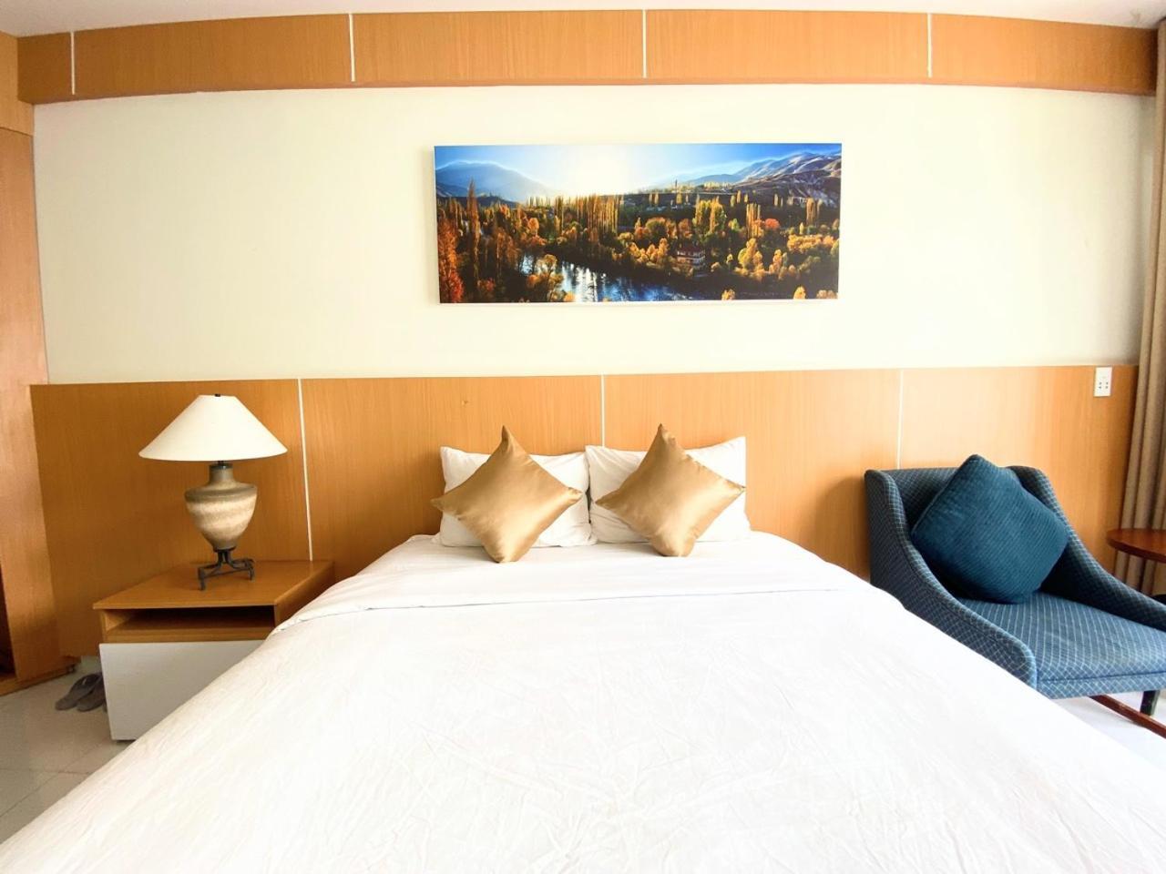 Conson Hotel Chi Khu Co Ong ภายนอก รูปภาพ