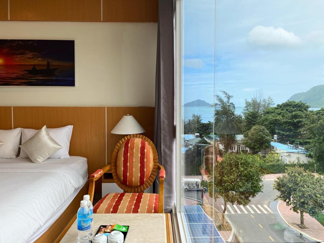 Conson Hotel Chi Khu Co Ong ภายนอก รูปภาพ