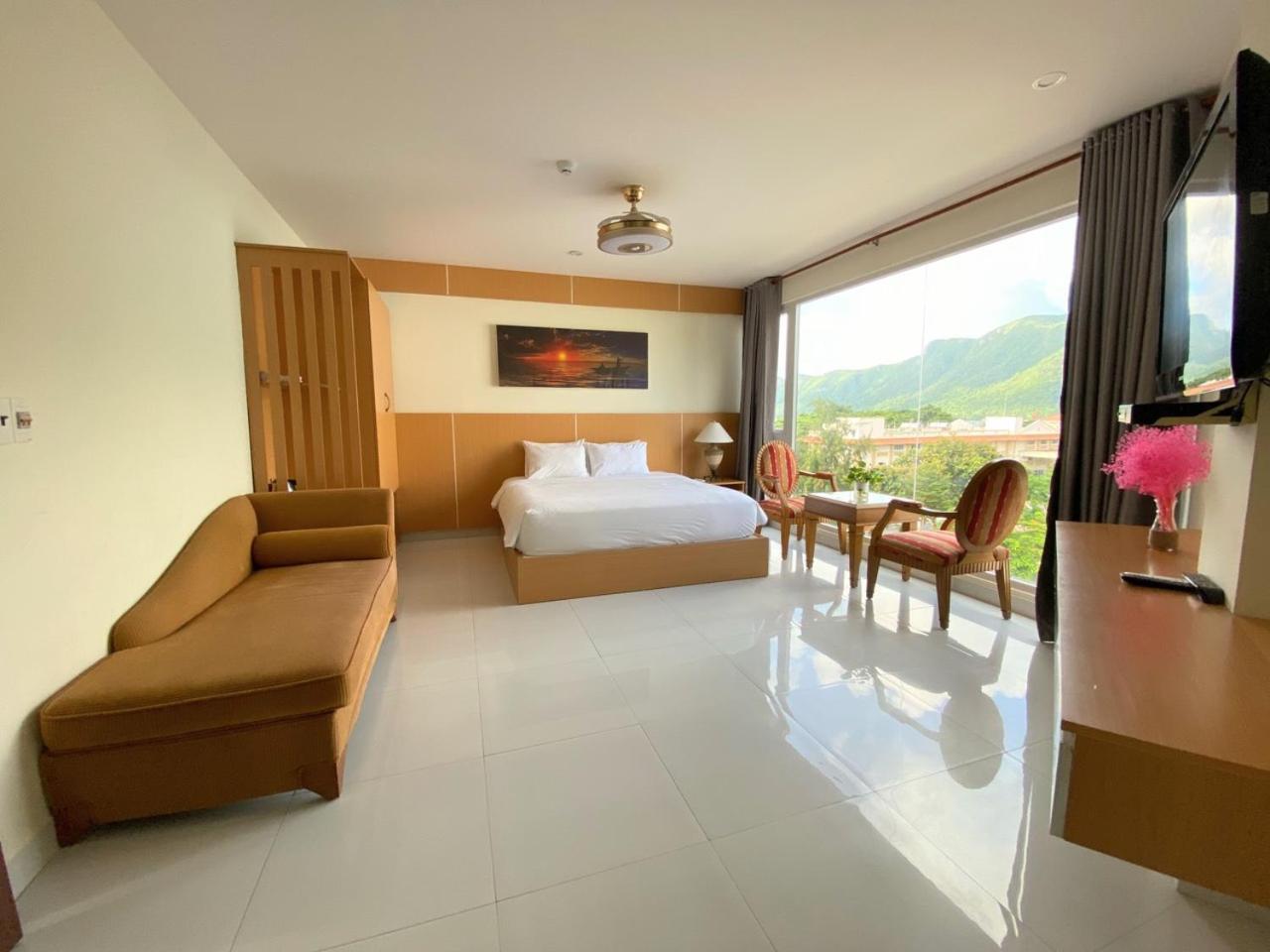Conson Hotel Chi Khu Co Ong ภายนอก รูปภาพ