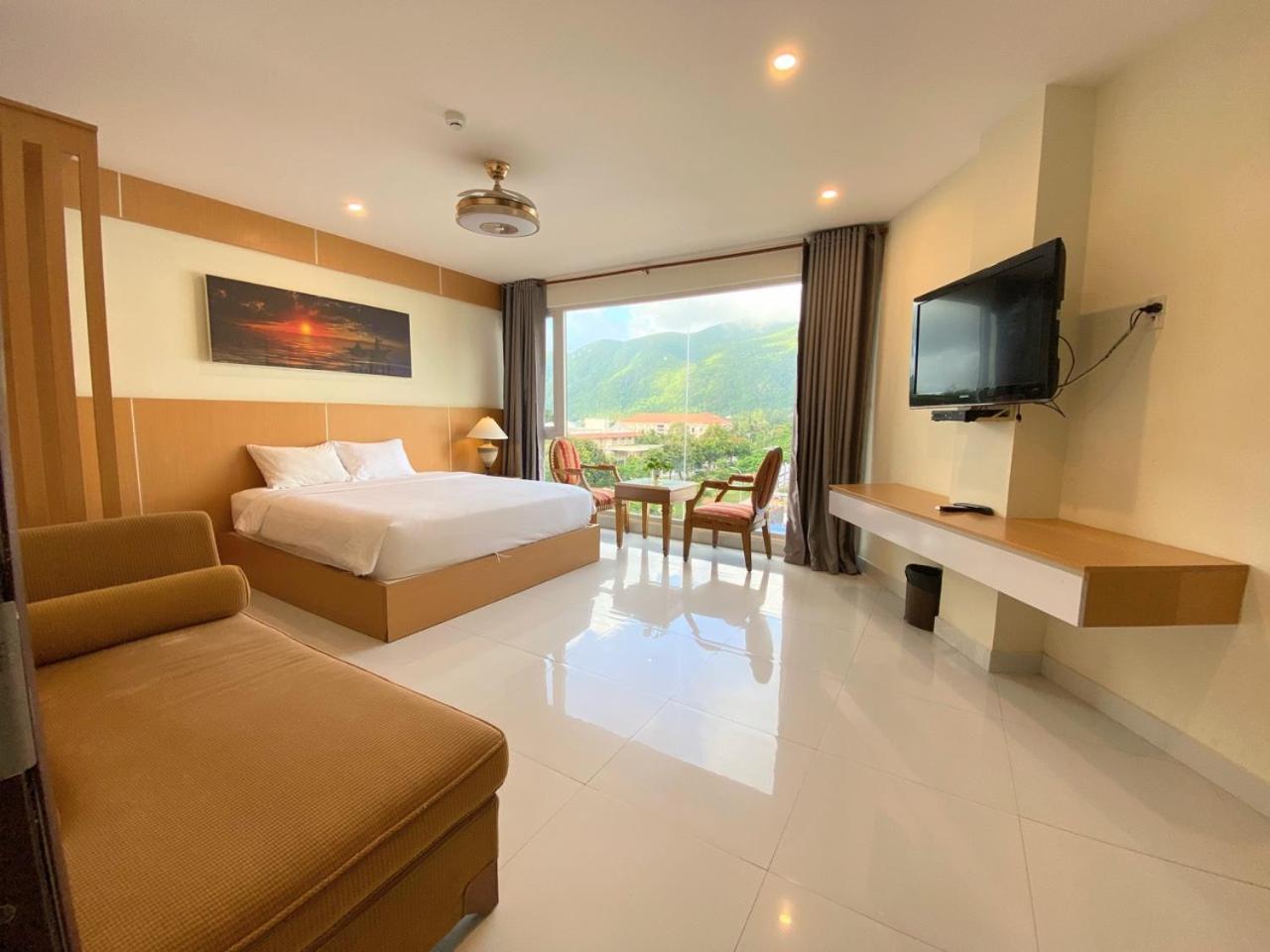 Conson Hotel Chi Khu Co Ong ภายนอก รูปภาพ