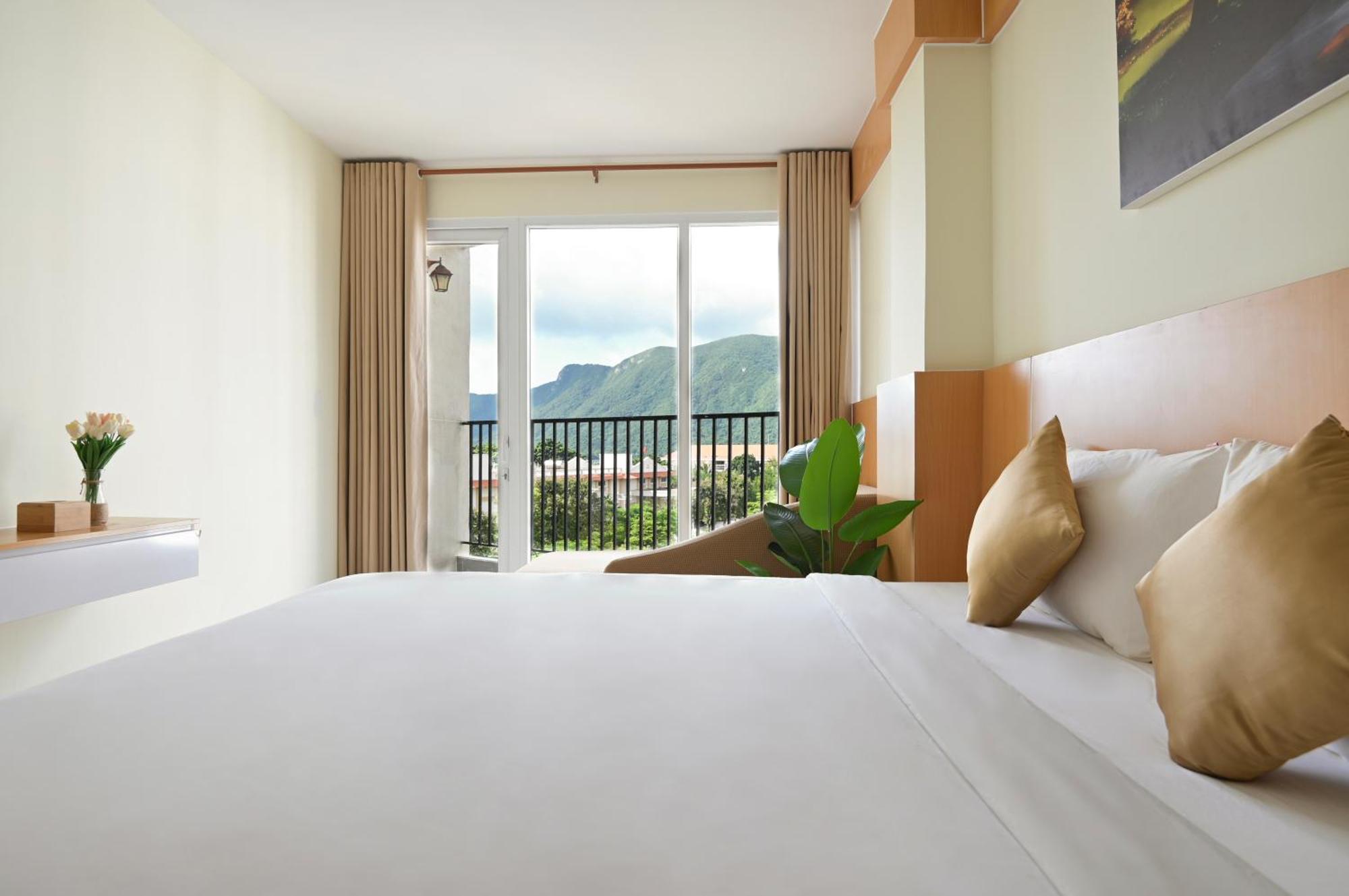 Conson Hotel Chi Khu Co Ong ภายนอก รูปภาพ